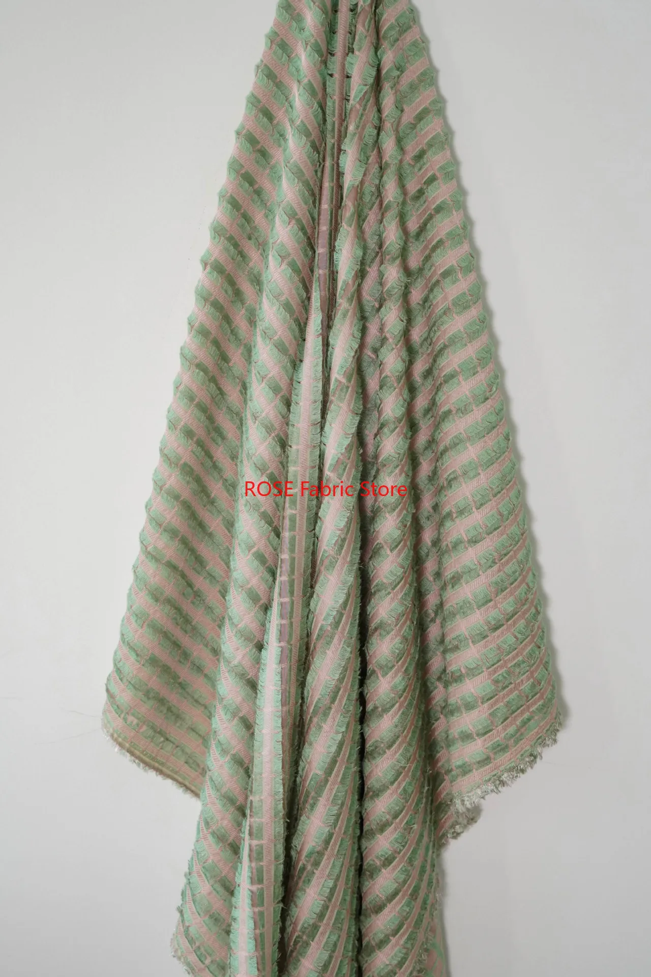 Różowo-zielona tkanina w kratę z frędzlami i frędzlami do haftu na bluzkę, spódnicę, wiosenną sukienkę, cheongsam, zasłonę, sukienkę imprezową,