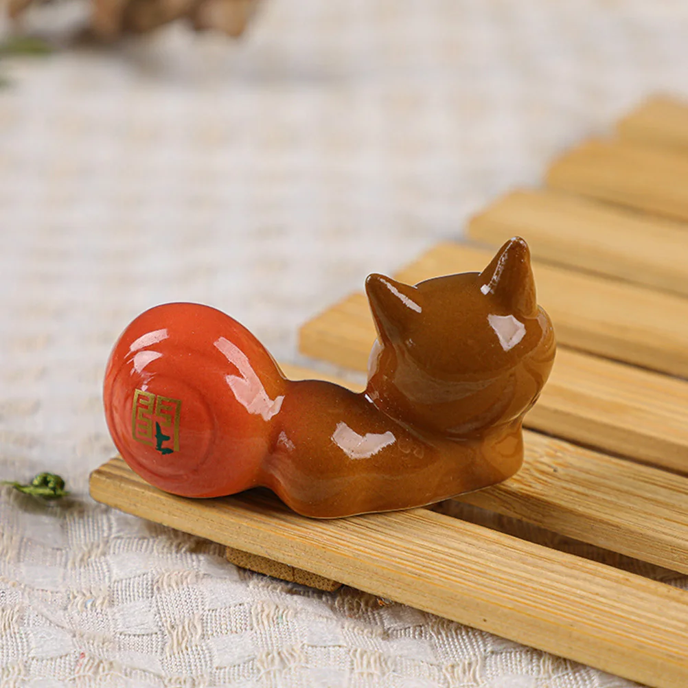

2Pcs Ceramic Cartoon Squirrel Chopstick Rest Creative Cutlery Rest Kitchen Organizer Dining Table Decor Home Chopstick Holders