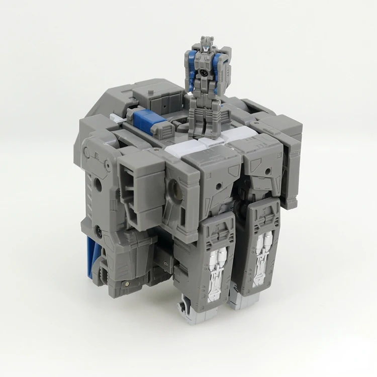 IN STOCK Transforming toy Titans Return LG31 KO Fortress Head Maximus Action Figure Giant Ford LGEX Brave Grand Marshal