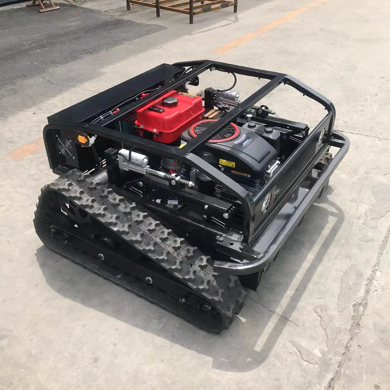 中国新設計自走式クローラー芝刈り機YF800自動リモコン芝刈り機