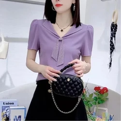 Camiseta ajustada de manga corta para mujer, camisa con lazo empalmado y diamantes, cuello marinero, Color liso, estilo pijo, verano, 2024