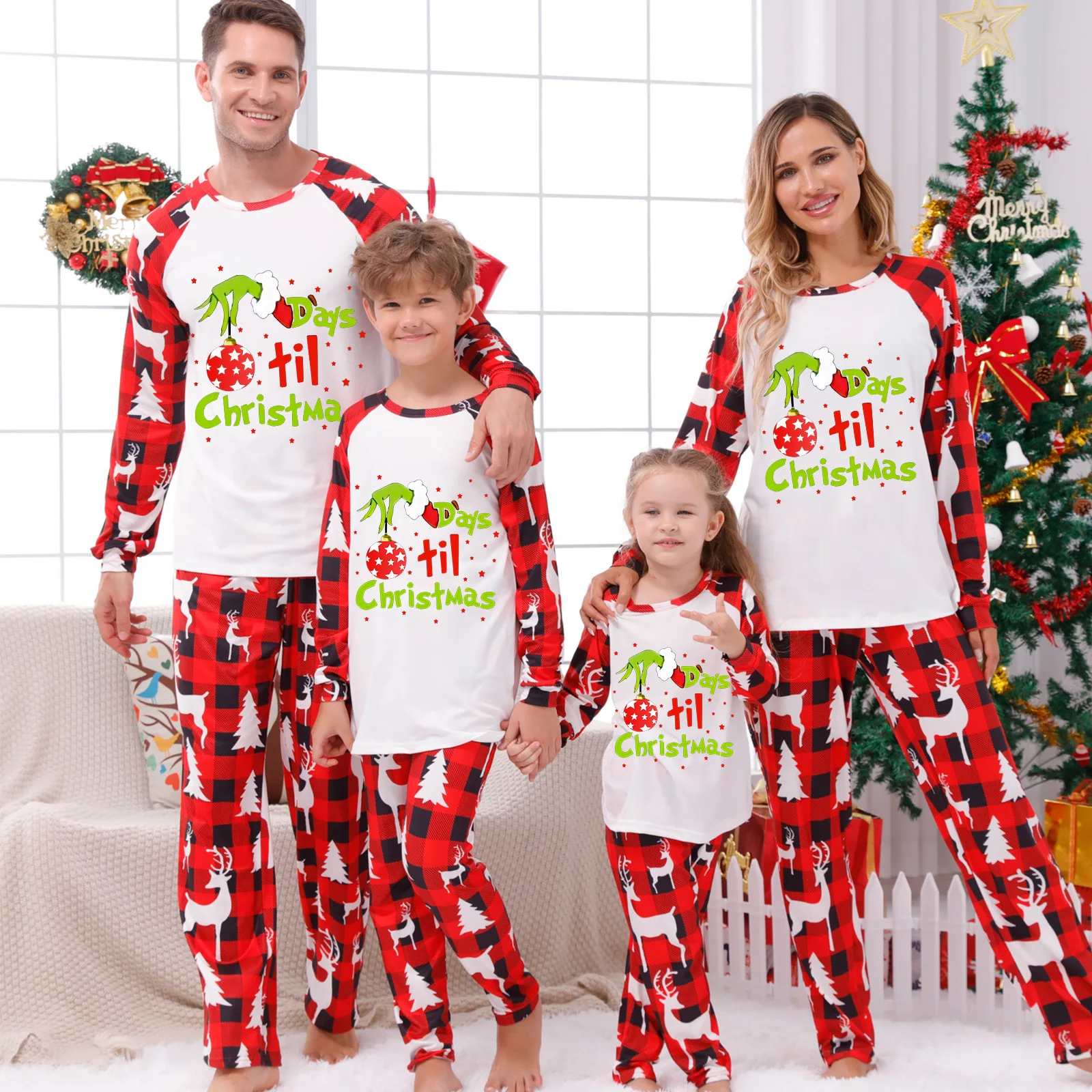 

Christmas Pajamas Family Parent Child Loungewear Christmas Home Outfit Parent-child Set Checkered Patchwork Printed Sleepwear