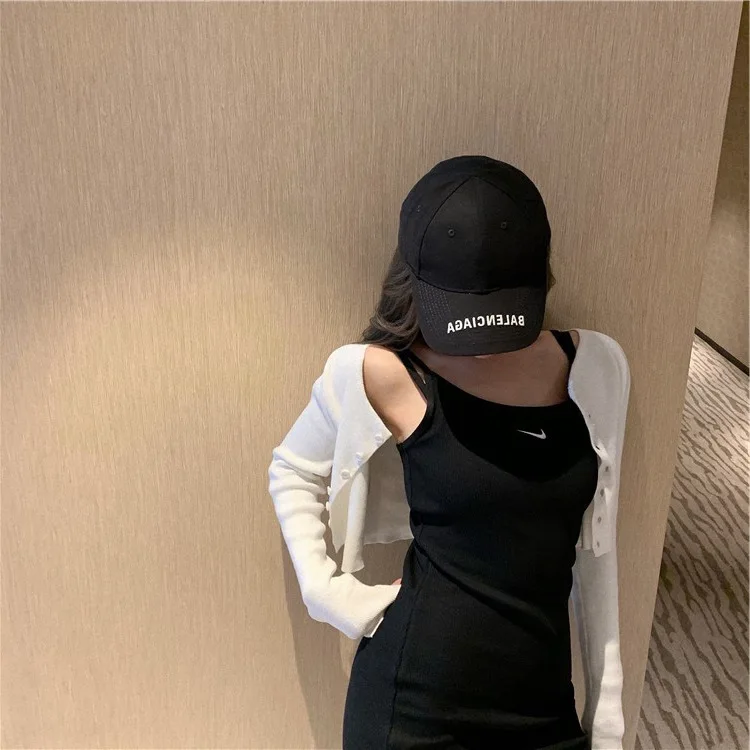 

1127 Red Knitted For Women, High Waist Short Top, Loose Korean Style, Thin Autumn And Winter Outerwear, Layered Cardigan