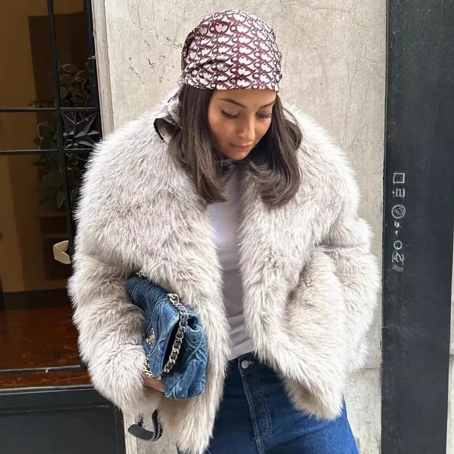 

2025 зимняя женская куртка из эко-меха с пушистым воротником с лацканами, шуба из искусственного меха для женщин, модная свободная женская норковая шуба