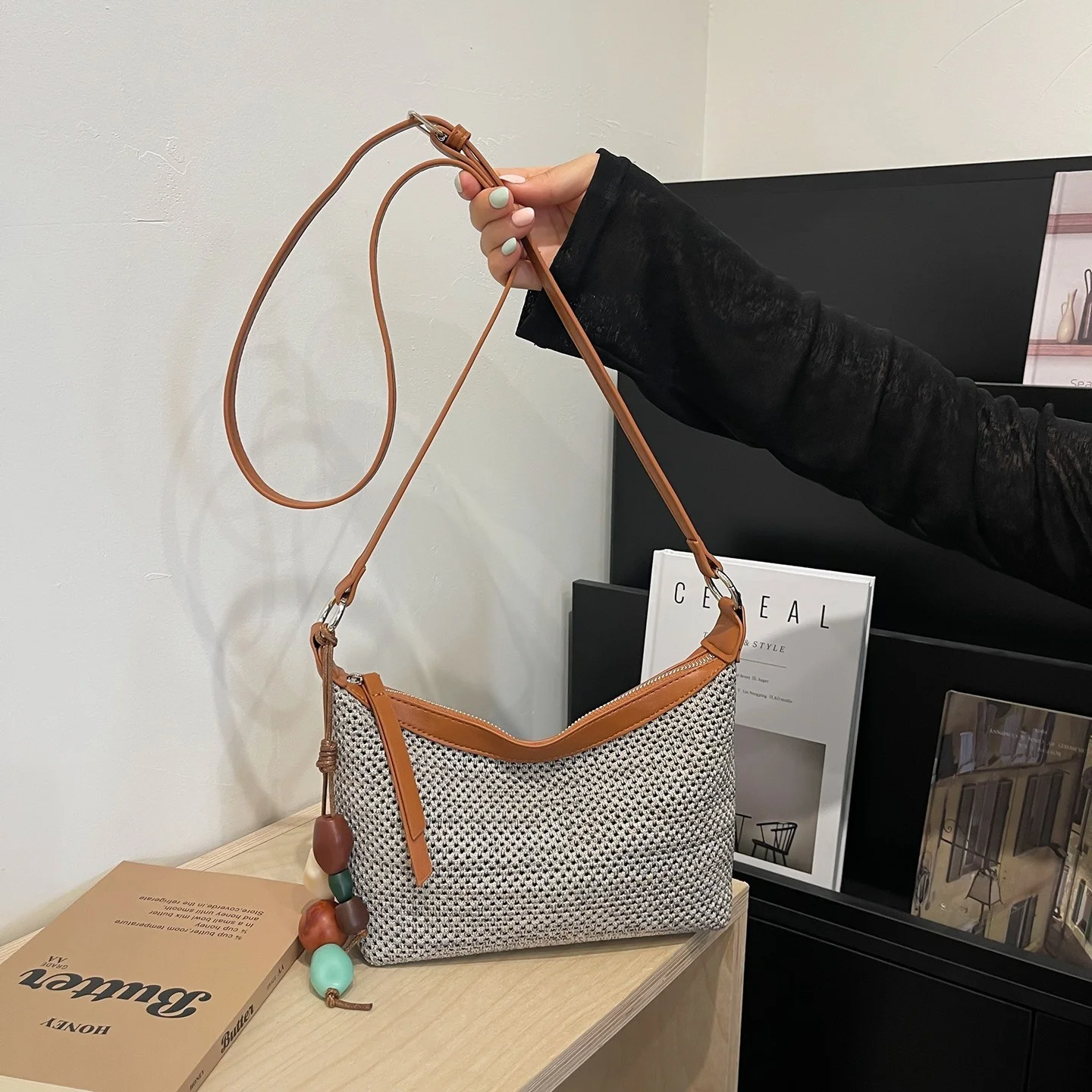 korean-style-minimalist-contrast-color-weave-shoulder-bag-women's-commuter-bag-underarm-bag-for-office-work-summer-new-arrival
