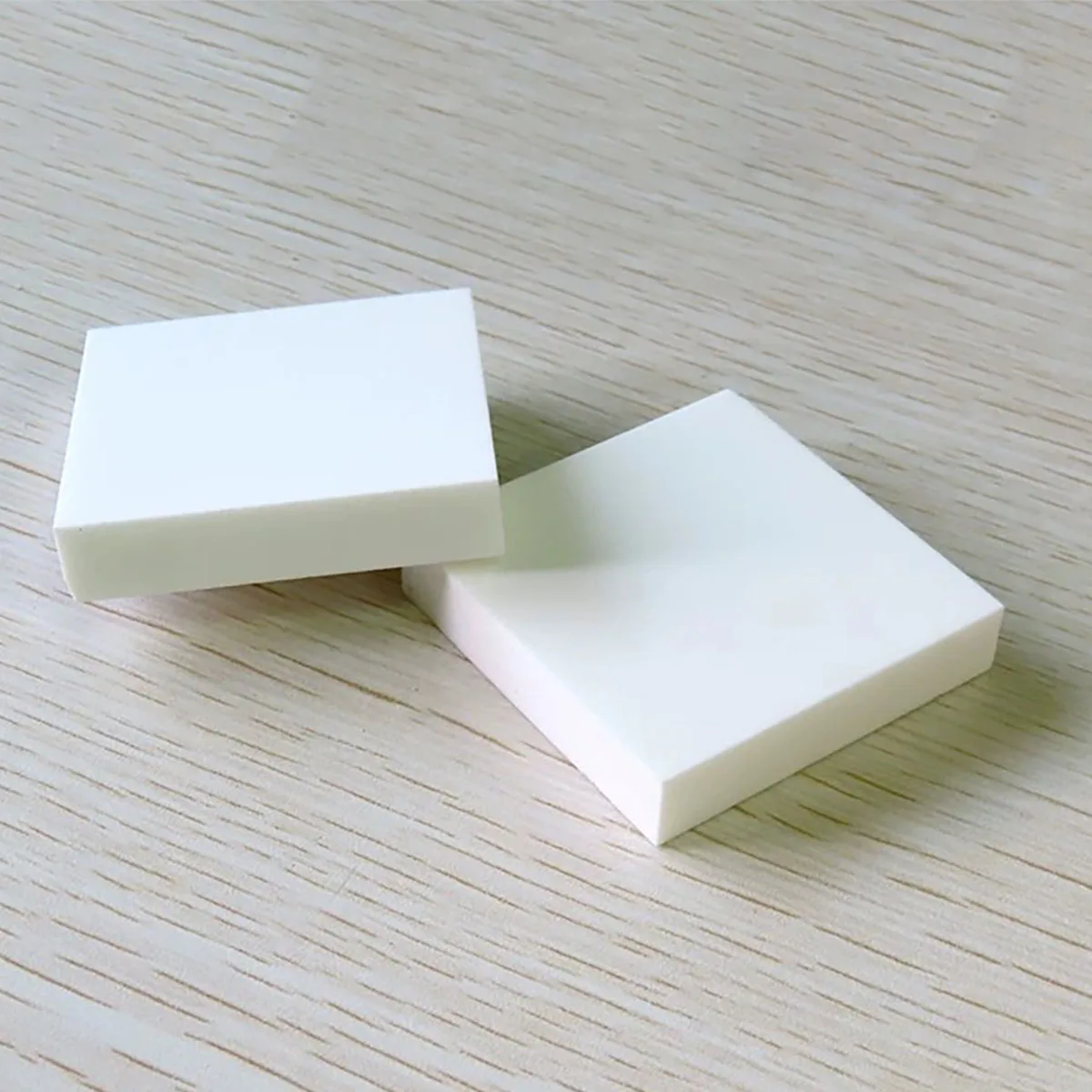 Alumina Ceramic Heat Sink Plate, Wear Resistant High Temperature Ceramic Sheet 100×100mm, Custom Machining Available