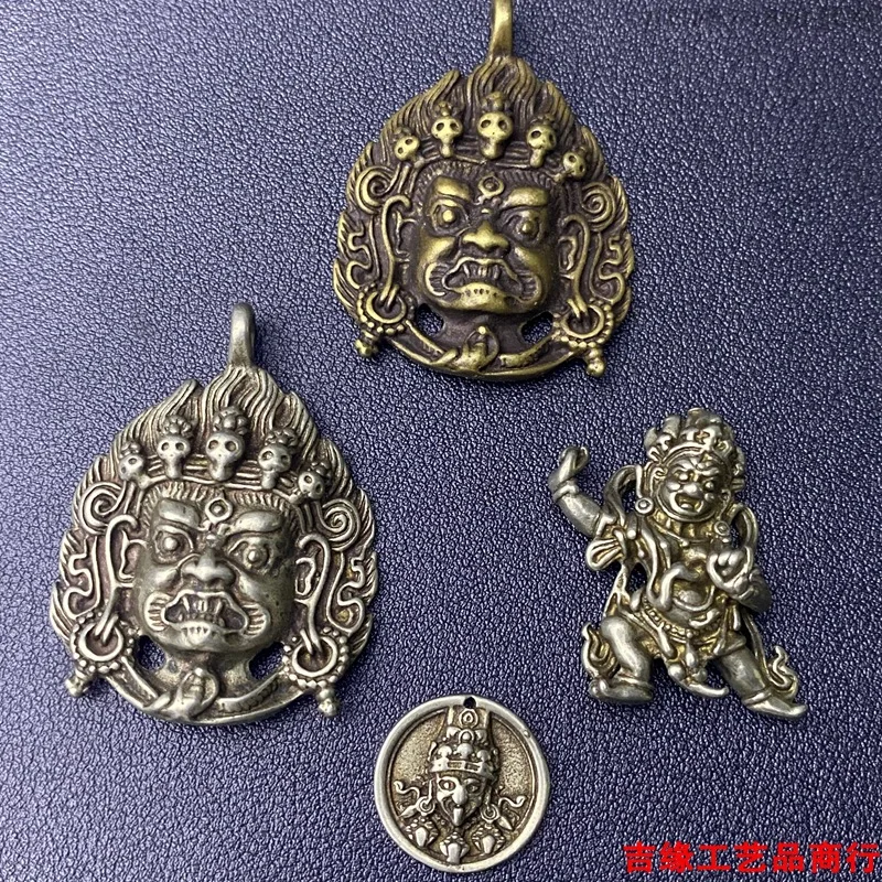 

Wholesale Two Pieces Price Tibetan Nepal Big Black Buddha Small Pendant Yellow Tibetan Buddhism Ancient Solid Buddha Small Piece