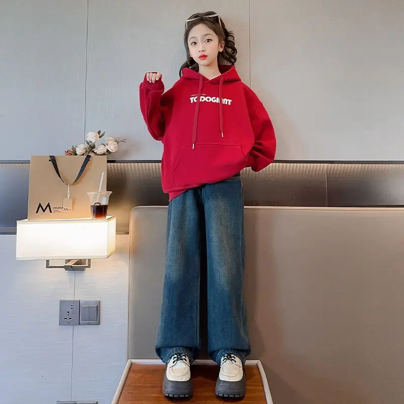 

2025 Winter New Red Fleece-Lined Thickened Hoodie for Girls Medium-Large - Stylish & Versatile Top