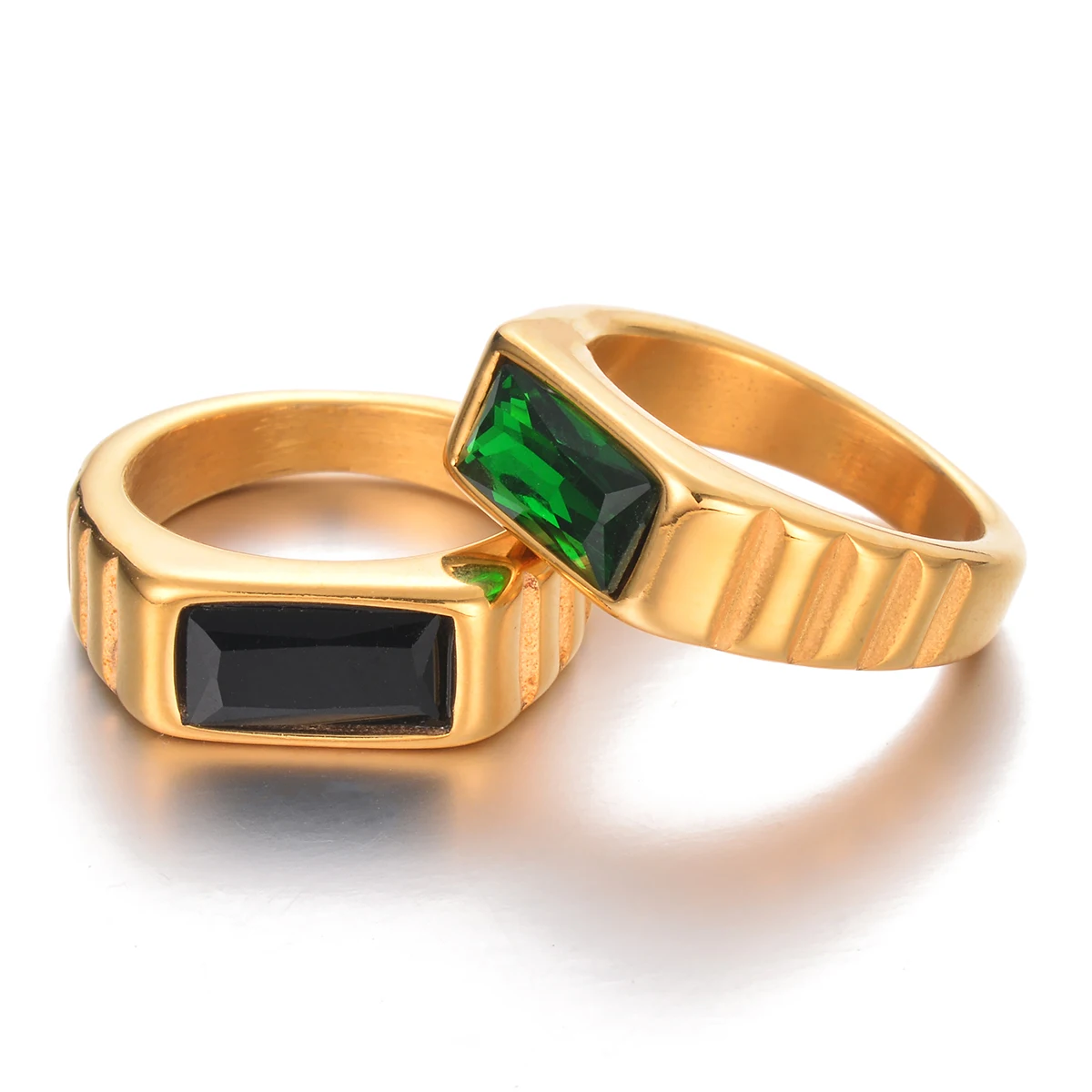 New Vintage Metal Ring Gold Color Stainless Steel with Green Cubic Zirconia Fashion Unisex Jewelry Waterproof Gift