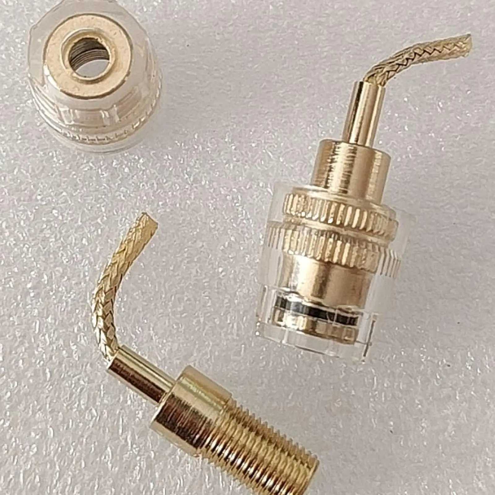 4 قطع من عمود ربط مكبر الصوت، قطع الاتصال السريع، محطة مكبر الصوت