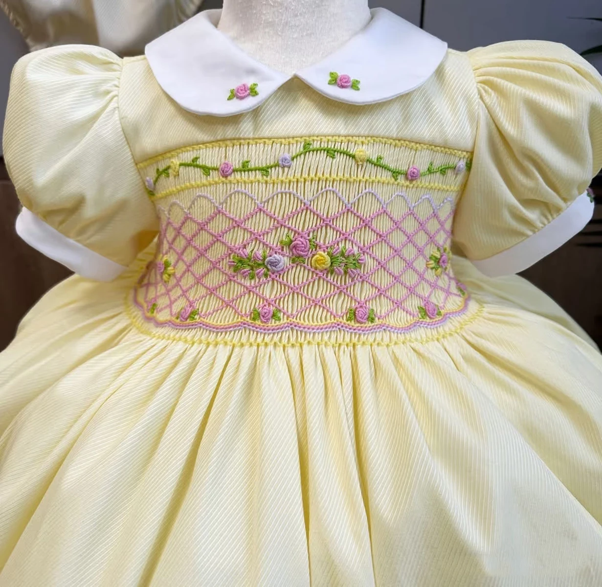 Summer Girls Handmade Embroidered Flowers Bow Yellow Smoked Dress For Casual Party Birthday Wedding Photography