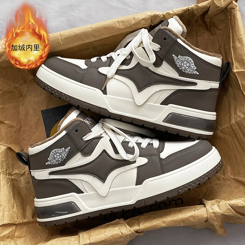 

Winter men's warm sneakers Mid-high top with velvet lining breathable Leather upper non-slip wear-resistant soles original shoes