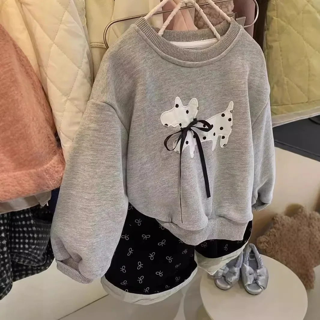 

Girls Suit 2024 Autumn New Childrens Wear Korean Baby Girl Stick Cloth Bow Hoodie Grab Fleece Wide-leg Pants Two-piece Set