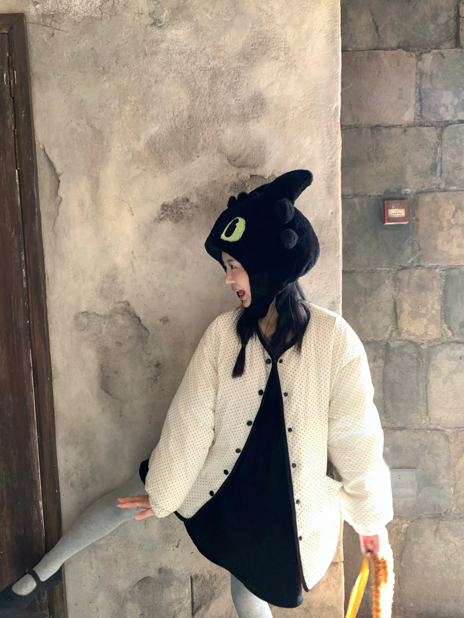 

Женская зимняя куртка-пуховик в горошек, свободного кроя, белая, универсальная, утепленная, теплая, на пуху, в милом стиле