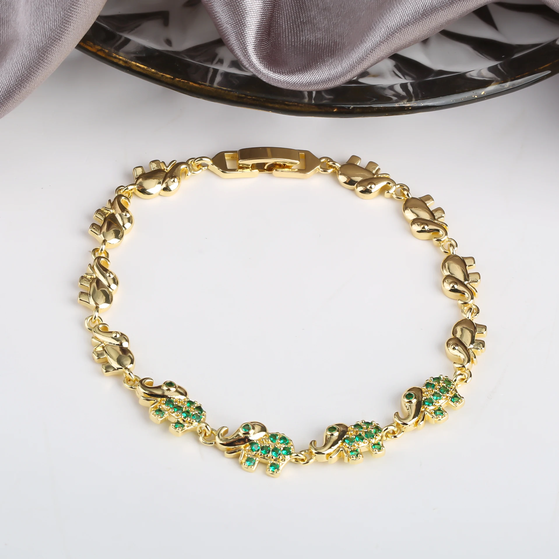 6 Colors New Trendy Gold plated Zirconia Elephant Bracelet Fashion Animal Bangle Punk Style For Woman Jewelry Gift Daily Wear