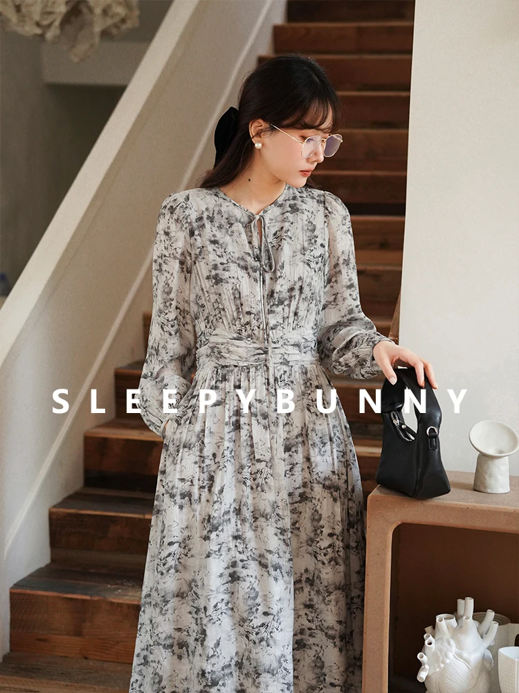 

Chinese Ink Print Chiffon Dress Women Spring Elegant Tie Neck Long Sleeve A-Line Maxi Dress Fit Vintage Flowing Outfit for Daily