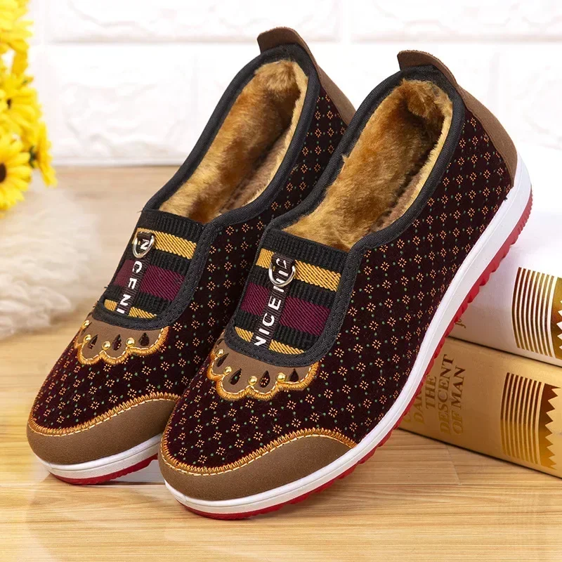 2024Women\'s Flat Shoes Summer Women Soft Sole Non-slip Shoes High Quality Mom Canvas Sneakers Ladies Shoes Plus Velvet Traf