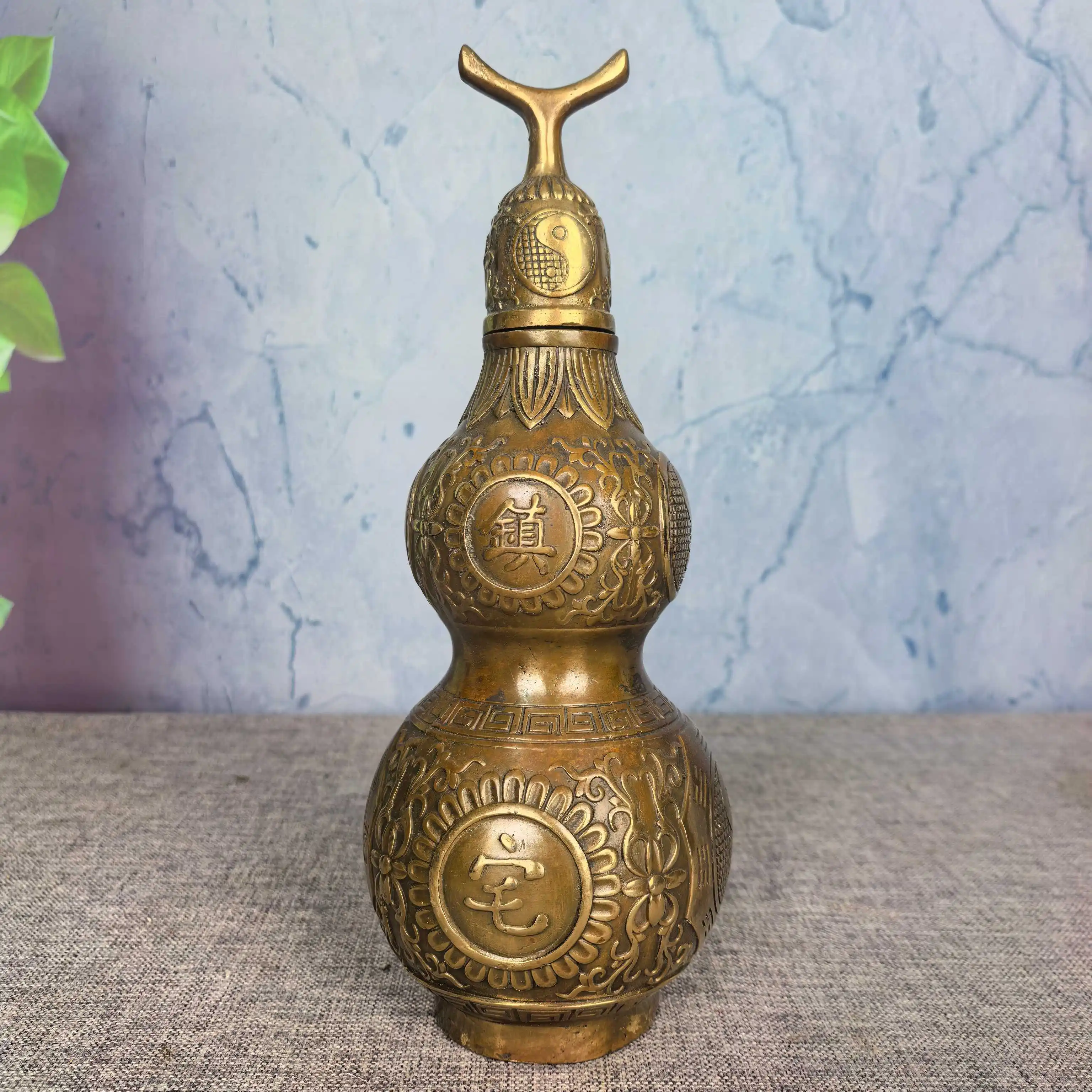Old Brass Antique color Copperware Treasure of Town House gourd Tai Chi gossip Treasure Gourd Study screen Amass wealth Ornament