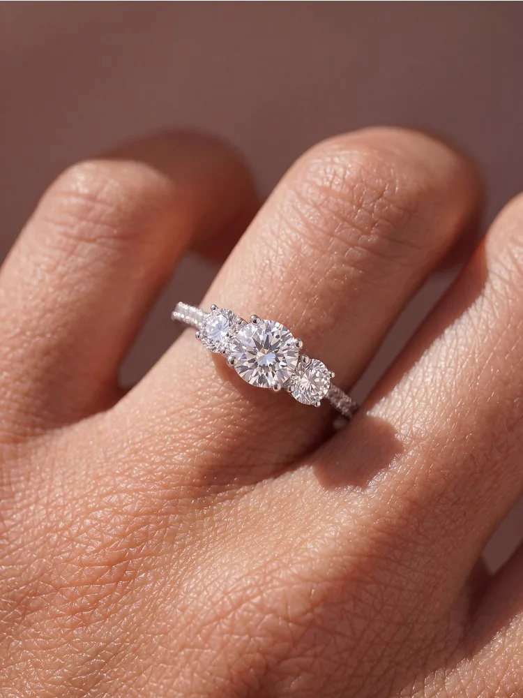 925 Sterling Silber Klassischer 0,5CT Halb-Eternity-Ring mit Zirkonia für Damen, Jahrestag, Party, Hochzeit, Luxus-Schmuck von hoher Qualität – Detail 3