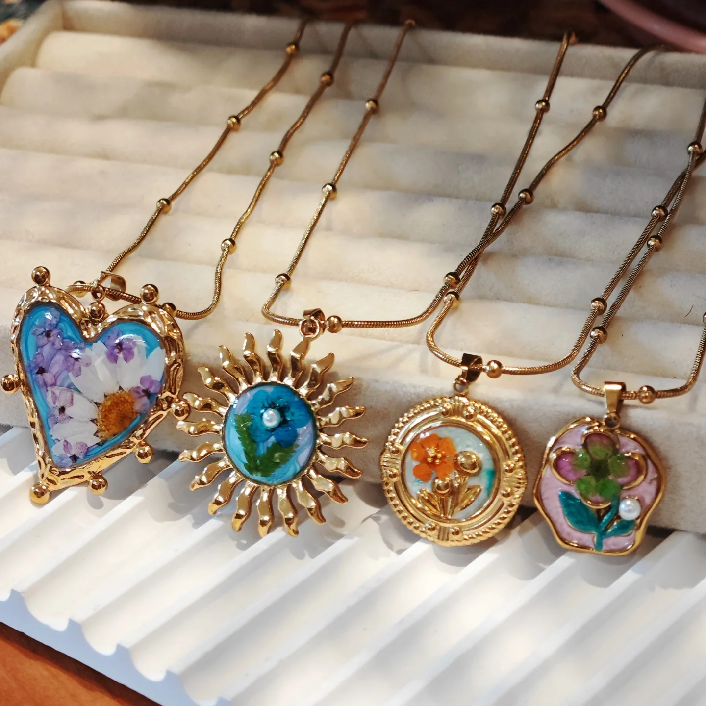 

3326 Wholesale Handmade Dried Real Flower Stainless Steel Oil Painting Style Necklace Eternal Flower Christmas Birthday Gift