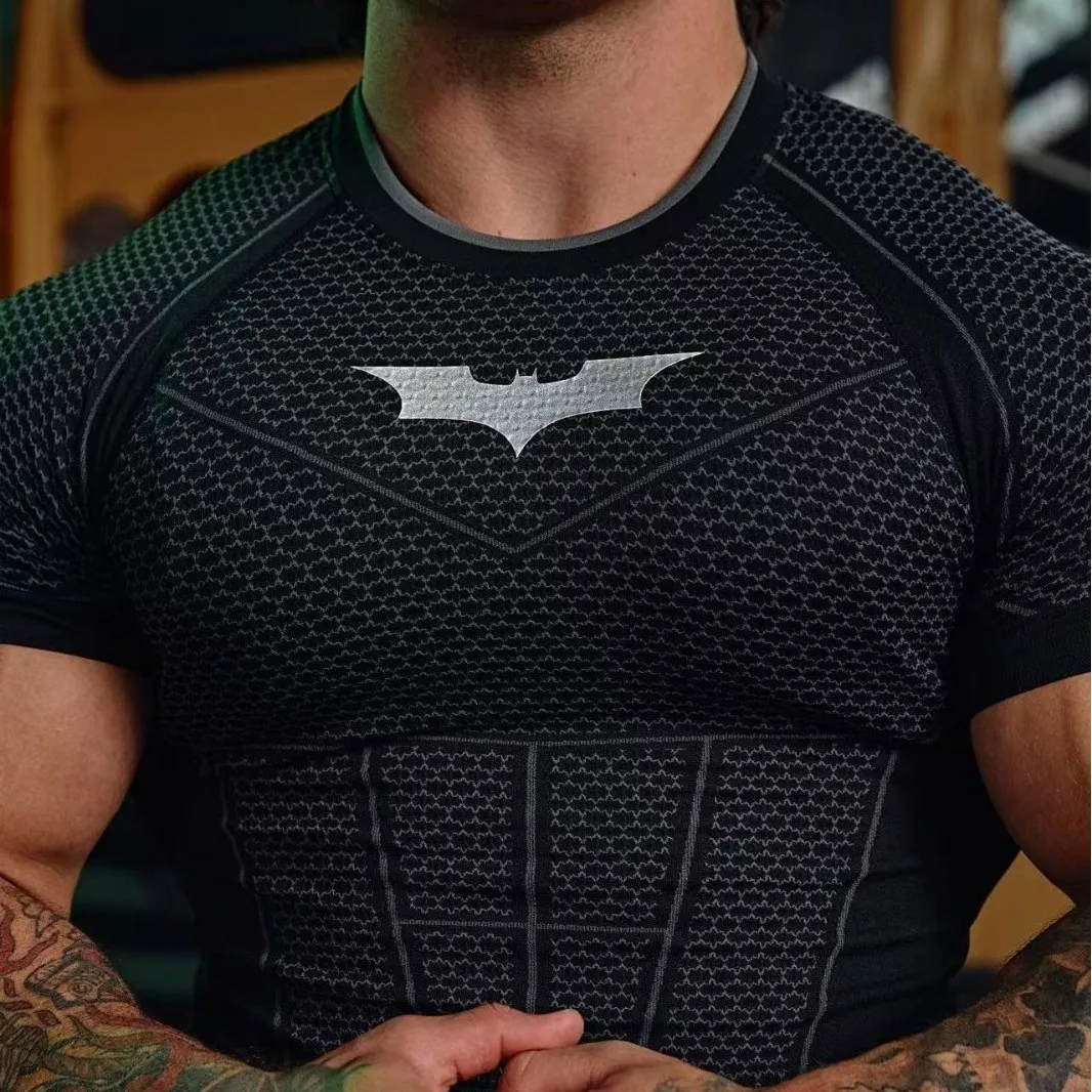 Bat Printed Men's Slim Fit Compression T-Shirt Short Sleeve Quick Dry Breathable Muscle Show Gym Workout Fitness Top