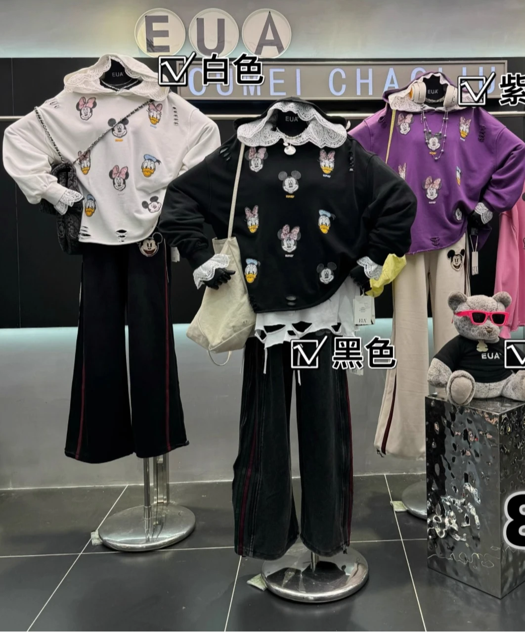 2025 Autumn New Heavy Embroidery Cartoon Lace Hooded Sweatshirt for Women Fashion Loose Design Printed Pullover Top