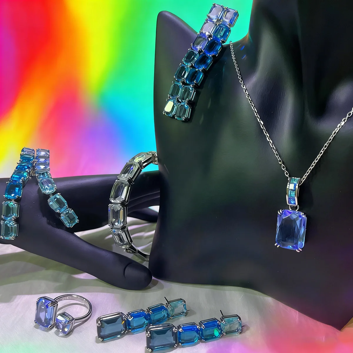 

Синий Кристалл Изысканный Шарм Ожерелье Серьги Кольцо Белый Браслет Австрийский Кристалл Высокое Качество Ювелирные Изделия Подарки для Женщин Бесплатная Доставка