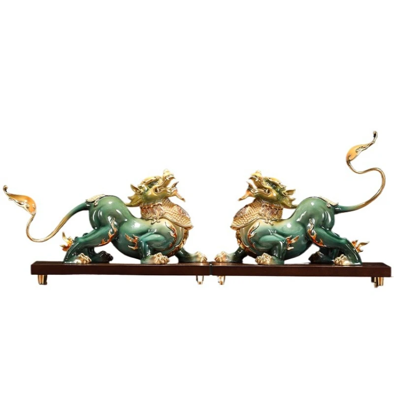 

A pair of brass Jinbao Pixiu ornaments, home living room entrance wine cabinet decoration process opening gift