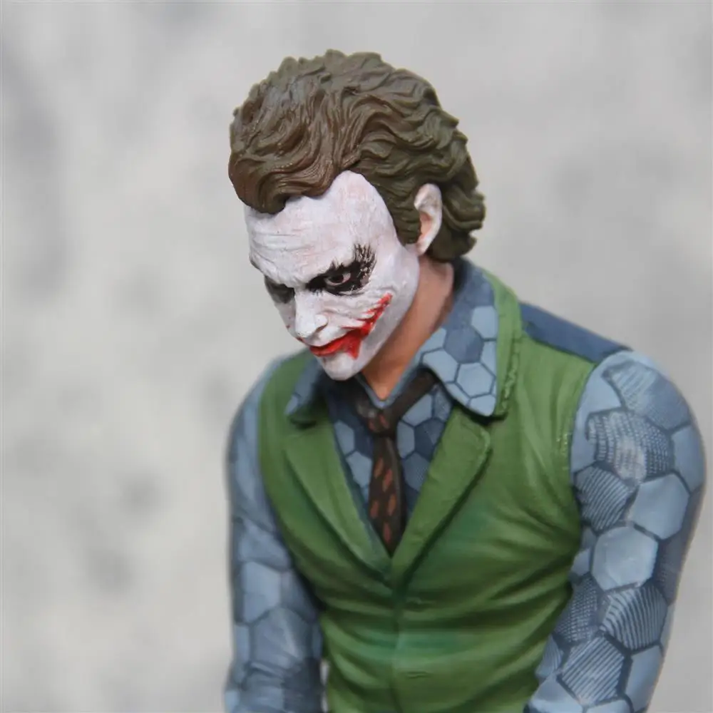 Mafex Anime Figure, Joker Figure, Suconsultant Squad, Joker, Harleen, Quinzel, Smile Villain Model, Gift Toys, 28cm Handles, ective Comics