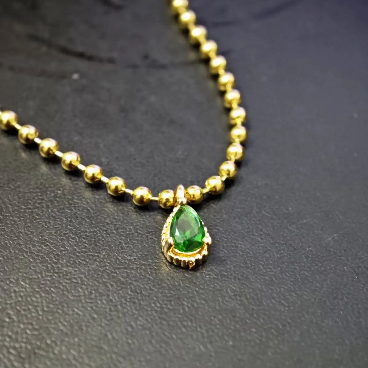 สร้อยคอจี้สามชั้นลายไพ่เอซของสเปดส์