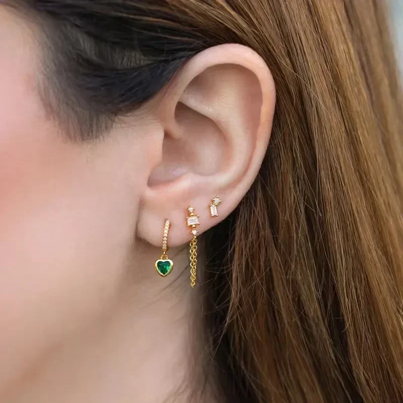 Pendientes de aro delicados de acero inoxidable con circonita cúbica en forma de U para mujer, pendientes Huggie de corazón de amor chapados en oro de 18k, joyería de lujo