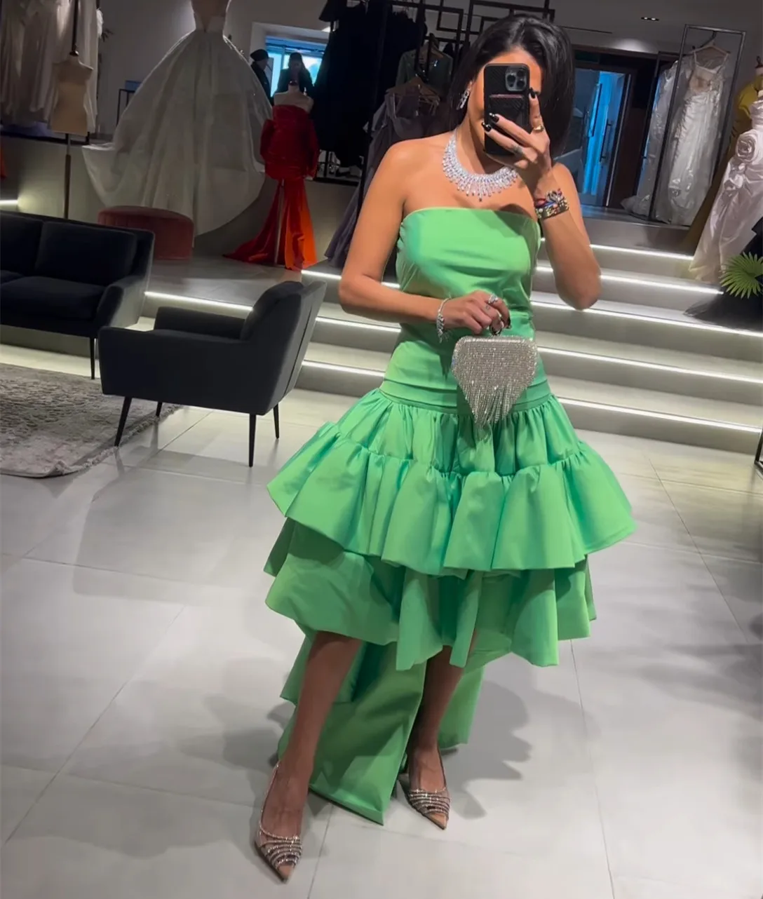 Vestidos de tafetá feminino com babados, vestido de baile Hi-Lo sem alças assimétrico, verde curto elegante