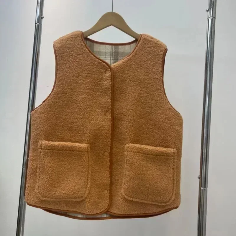 2024 New Spring and Autumn Winter Grid Pattern Two Sided Granular Fleece Vest Fashion Round Neck Clip Imitation Lamb Wool Vest