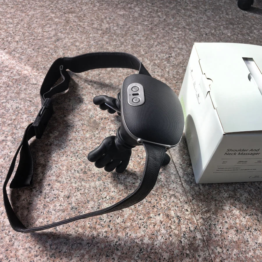 El nuevo chal de masaje 6D similar a la mano, con su compresa caliente y amasado profundo de hombros, cuello, espalda, cintura y piernas, es por