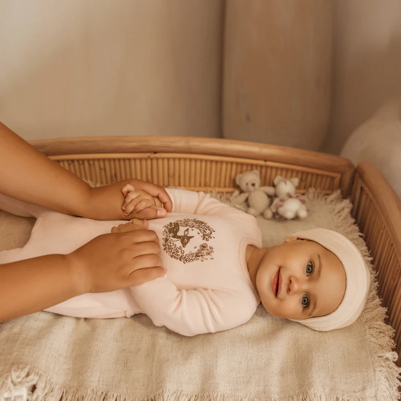 Ali Layette AW25 مجموعة بامبي القطيفة للأطفال والرضع قبعة مطابقة فاتنة السروال القصير