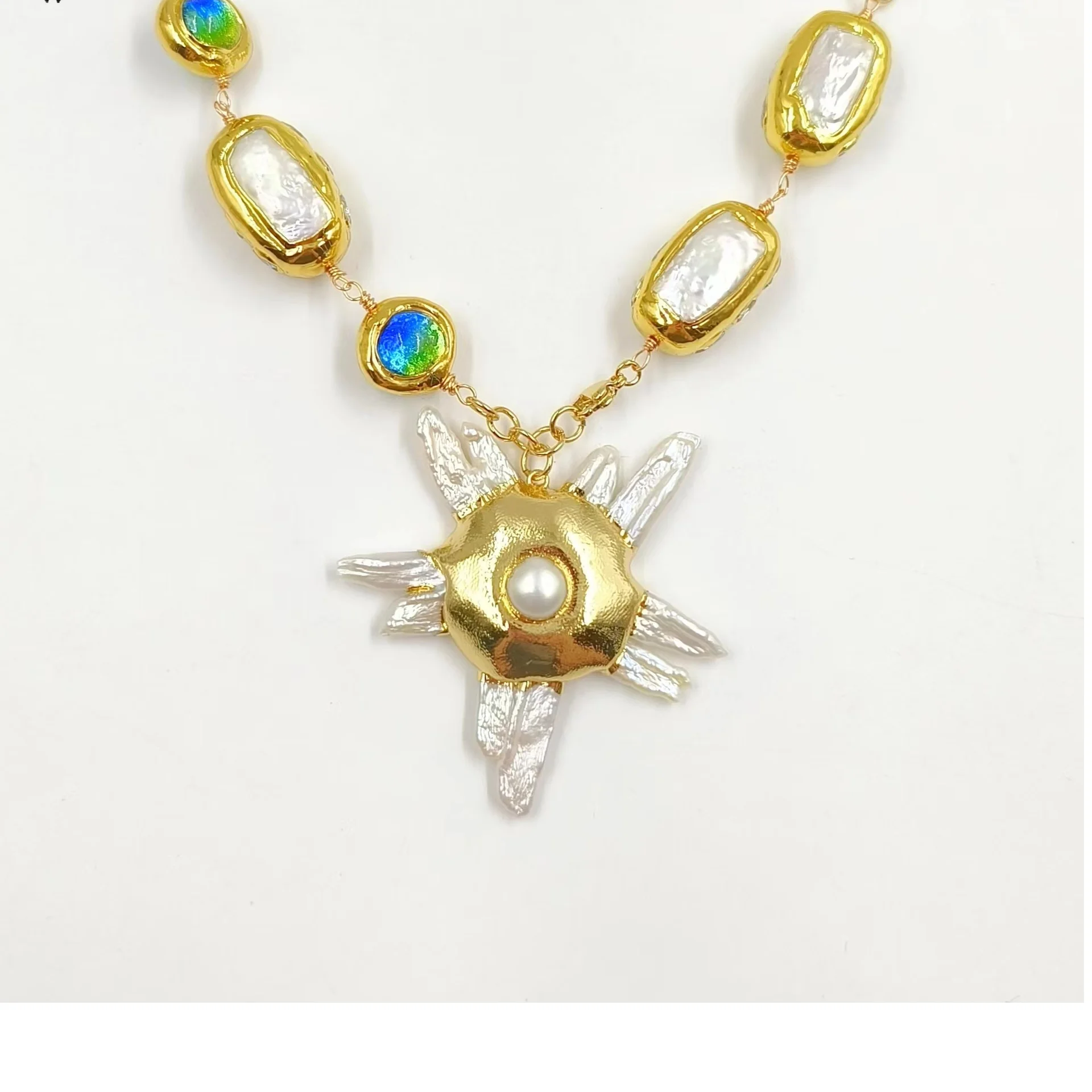 قلادة لؤلؤ المياه العذبة للنساء سحر الخرز الملون الفاخرة مبالغ فيها 19 بوصة القلائد الطرف سلسلة طوق المختنق