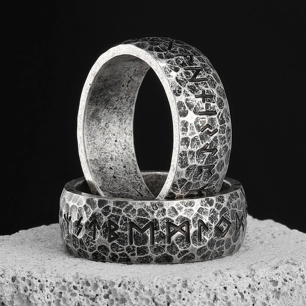 خمر فايكنغ رون الدائري الرجال الشمال الأساطير الفولاذ المقاوم للصدأ المتعثرة تميمة الفرقة للذكور متسابق المجوهرات الرجعية هدية بالجملة