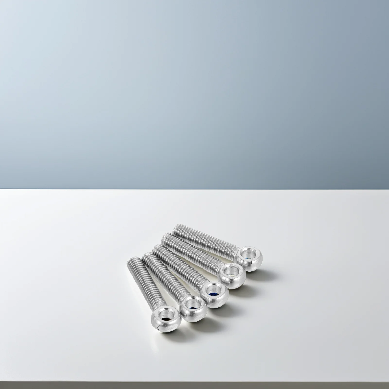 

5Pcs Stainless Steel Eye Bolts Threaded Lifting Ring Bolts for Heavy Duty Machinery Rope Patio M5x25 Corrosion Resistant Outdoor