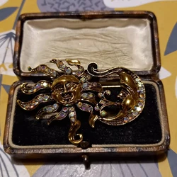 SHMIK Women Men Vintage Style Golden Sun & Moon Brooch Badges Beautiful Stunning Sparkly Unique Pin Buckles For Ladies's Coat