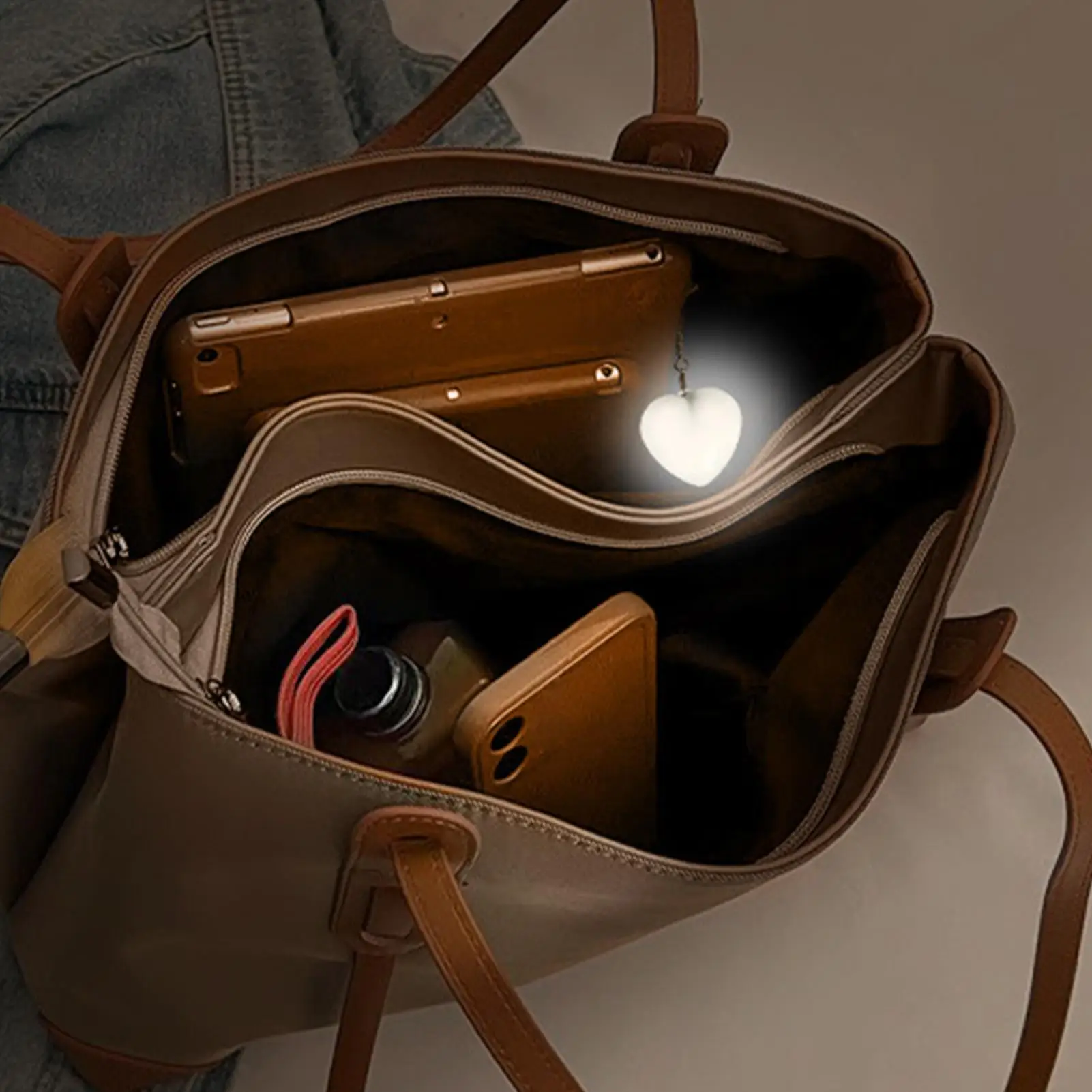 حقيبة ضوء للمحفظة التحكم باللمس محفظة حقيبة ضوء رومانسية على شكل قلب مصباح لا وهج مع سطوع عالية للسفر التخييم