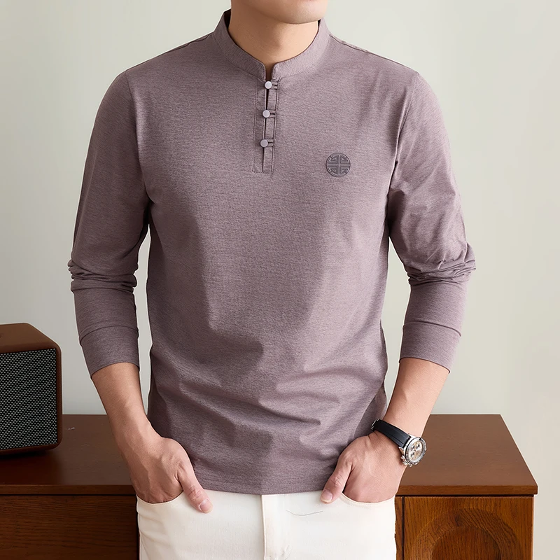 Herren-T-Shirt mit Mandarin-Kragen und langen Ärmeln, traditionelles Knopfdesign, Brustemblem, glatter, dehnbarer Stoff, modische Freizeit-Oberteile für Herren. – Detail 22