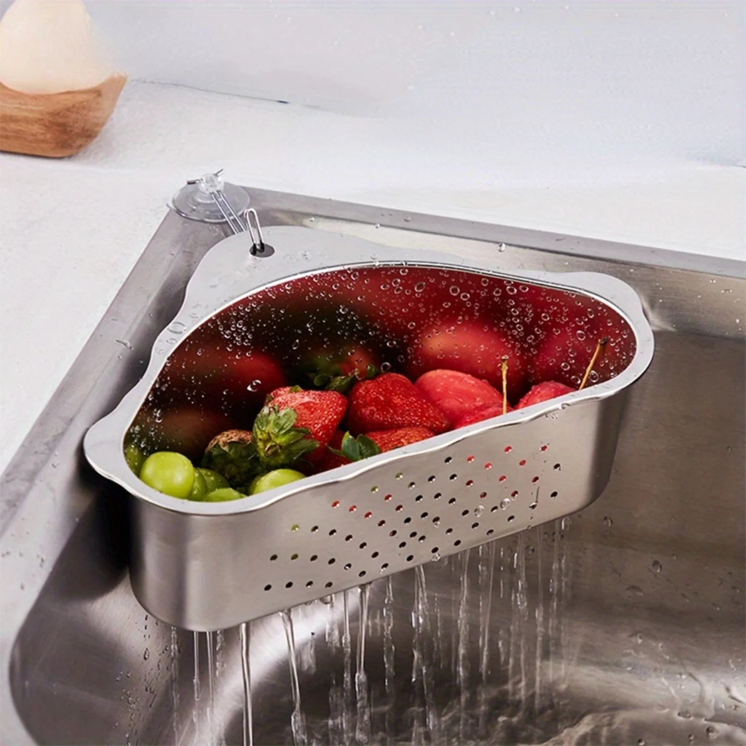 1pc Triangular Sink Filter Basket - Effective Kitchen Sink Drain Colander, Strainer for Fruits and Vegetables, Easy Cleaning, Sp