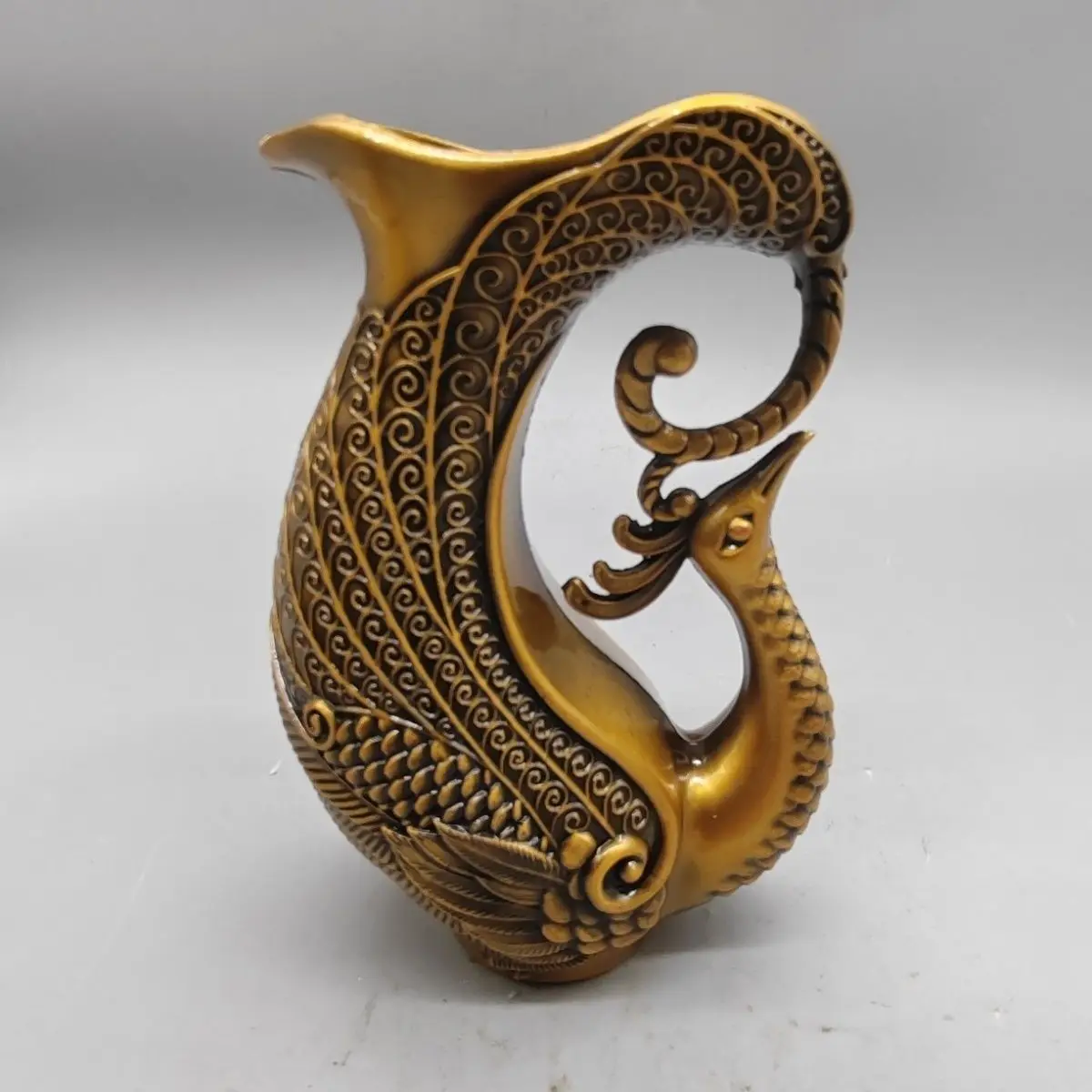 Proud peacock phoenix Wine Cup Wine Vessel Ornament Decoration Tea Pet Figurines Desk Decor Accessories