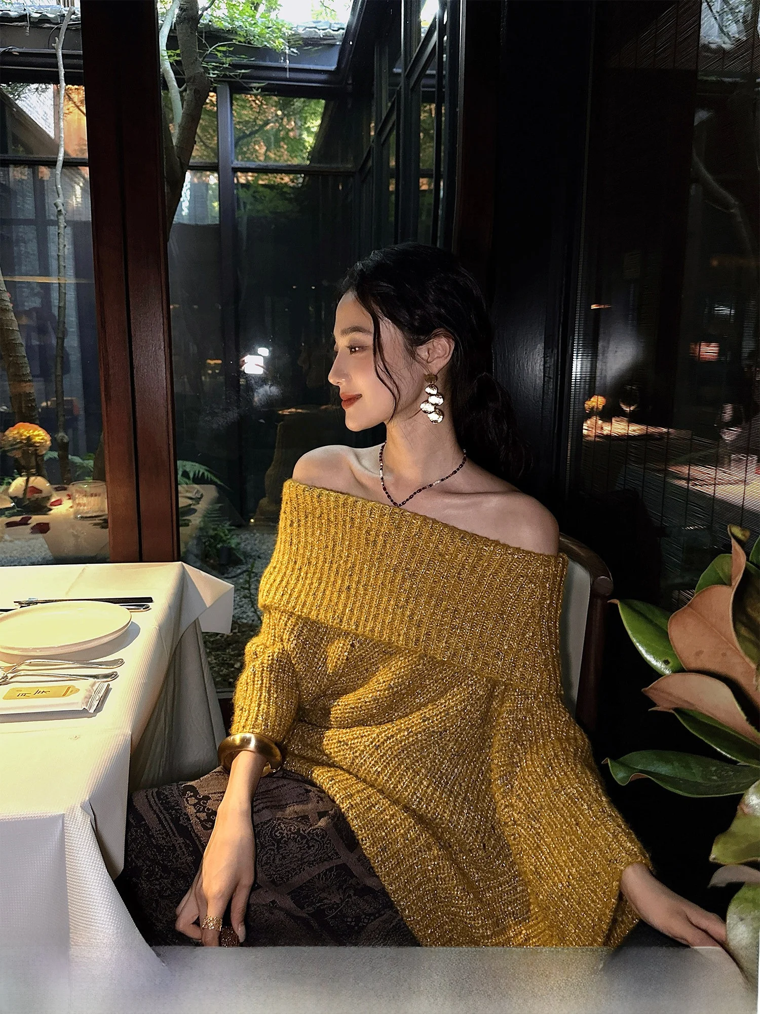 

Sanji Bla Flower Women's Loose One-oulder Knitwear Twist Rope Autumn 2025 Casual Comfortable High-End Feelings Sweater