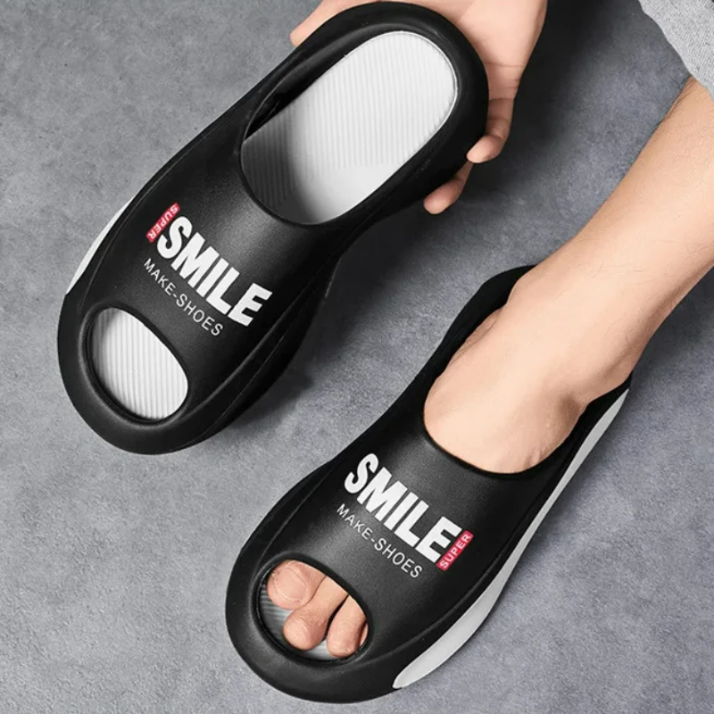 Men's Slippers EVA Slippers New Summer Casual Male Beach Shoes Fashion Soft Non-Slip Slipper Platform Slip-On Slippers for Men