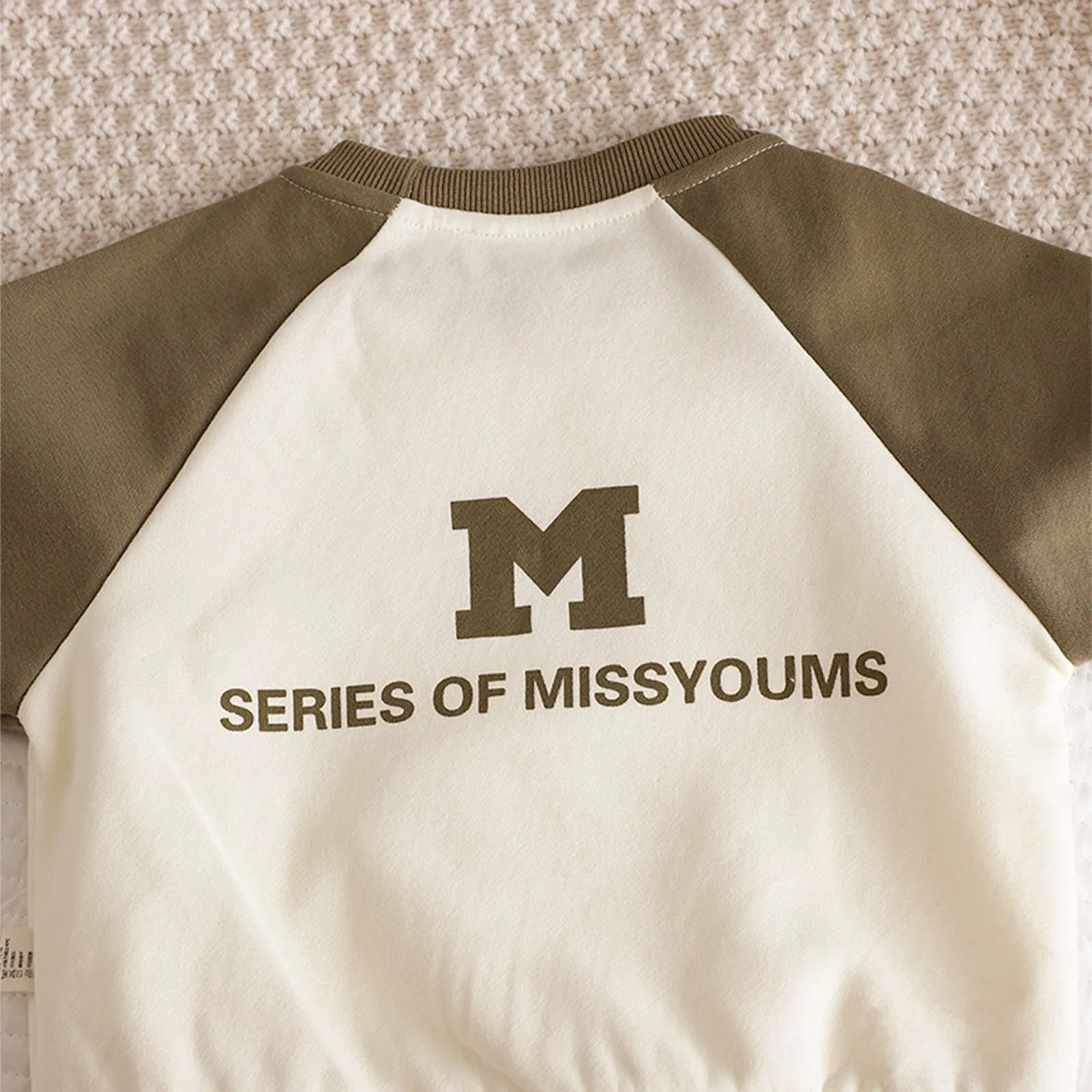 سويت شيرت رياضي أنيق قابل للتنفس للأطفال الأولاد بأكمام طويلة راجلان، بلوفر علوي لقضاء العطلات والسفر، ملابس يومية غير رسمية