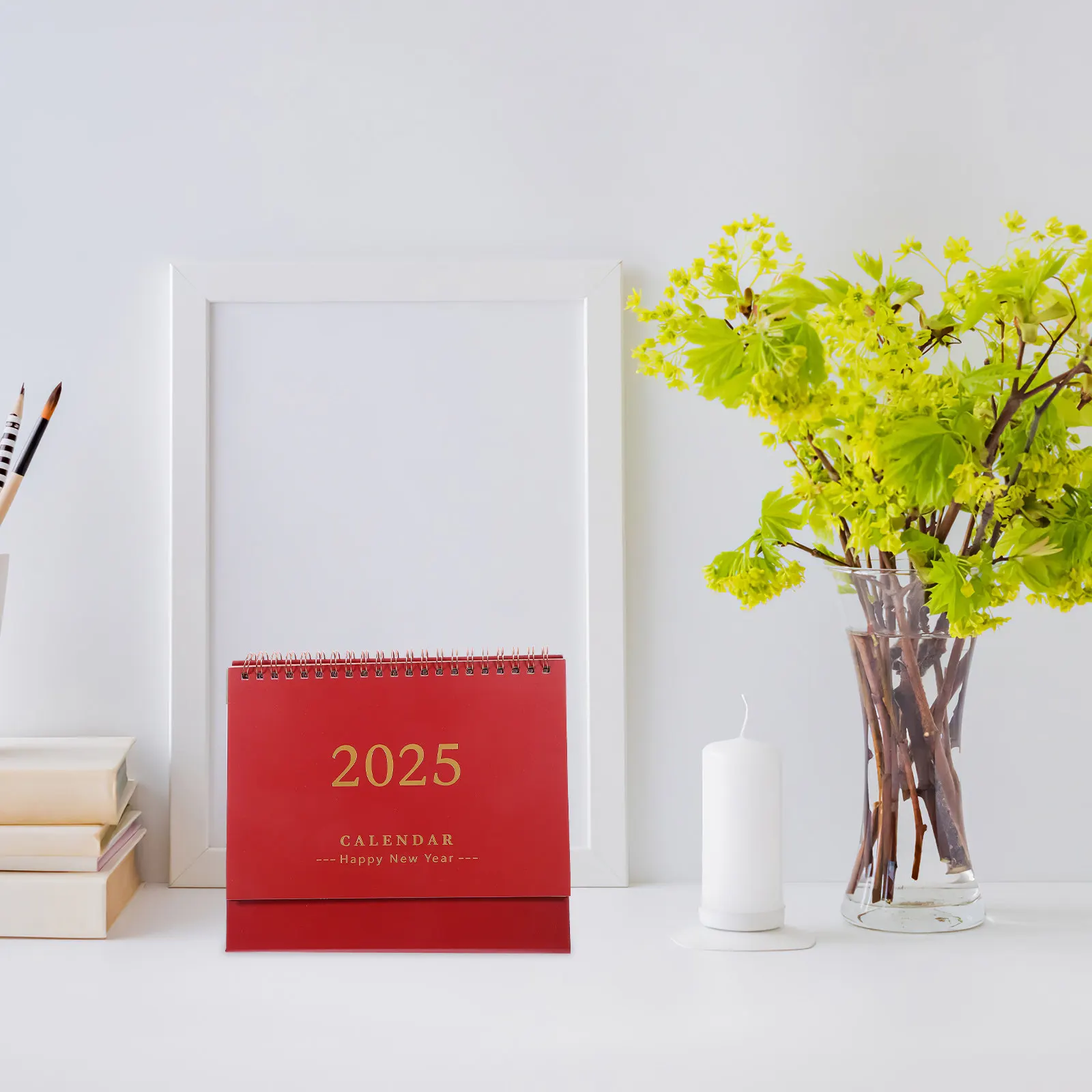 

2025 Desktop Calendar Simple Fresh Design Flip Page Organizer with 360 Rotation Metal Binding for Office Study Decorative Desk