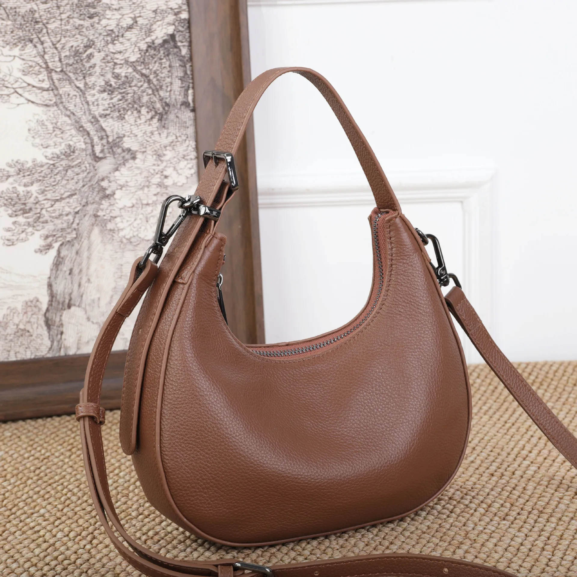 European Fashion Top Grain Cowhide Women's Shoulder Underarm Bag Minimalist Solid Color Crescent Bag Practical Commuter Handbag