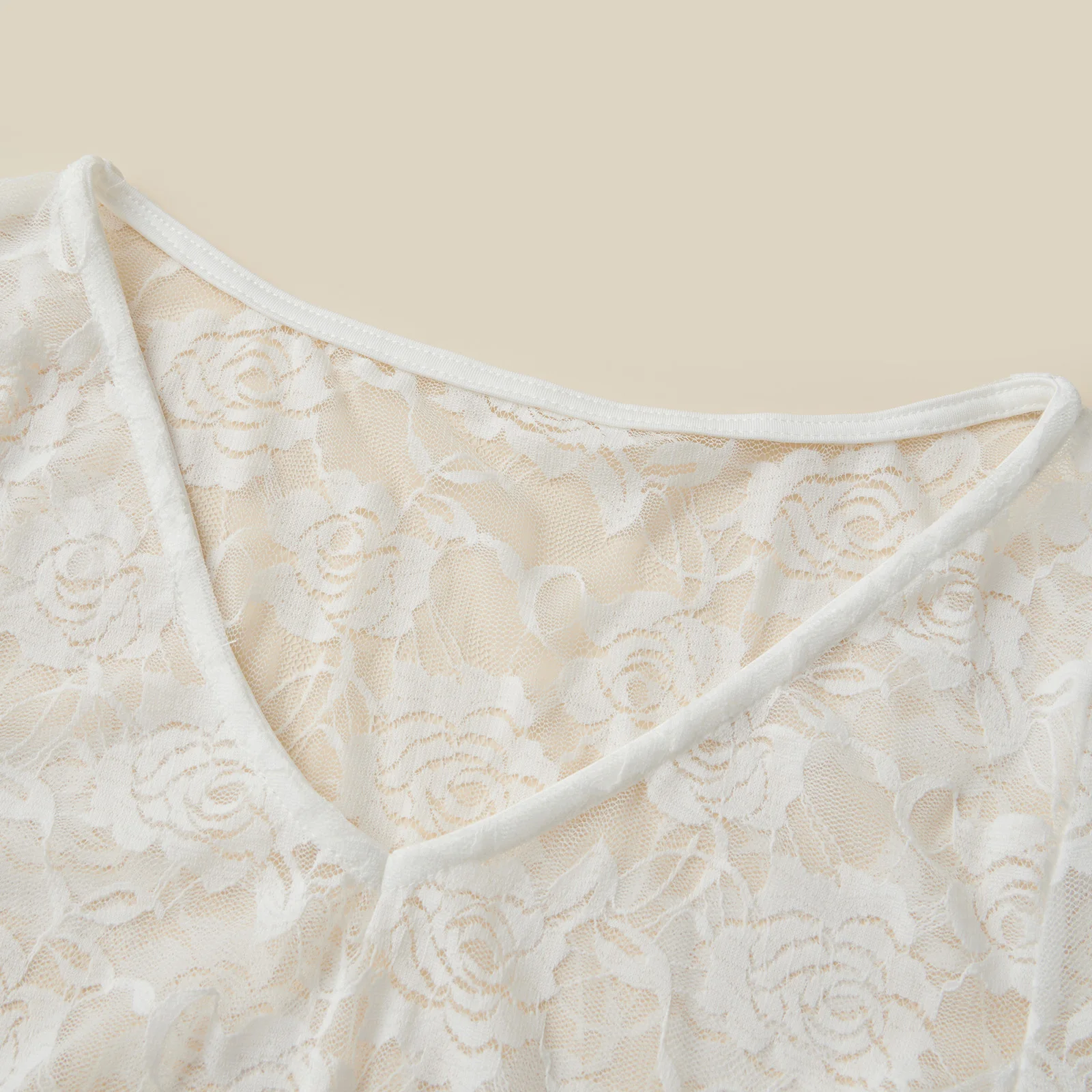 女性のレースシアーロングドレスファッショナブルなソリッドカラーVネック長袖スプリットボディコンドレス