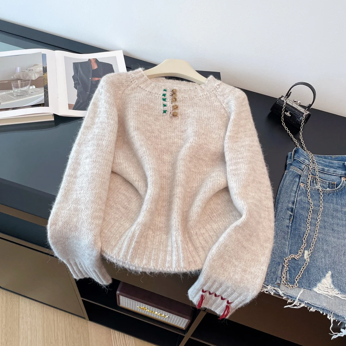 المرأة المشمش الخامس الرقبة متماسكة البلوز سترة 2000s خمر الكورية نمط طويلة الأكمام دافئ سترة الكشمير المعنقة للنساء الملابس 2025 #2